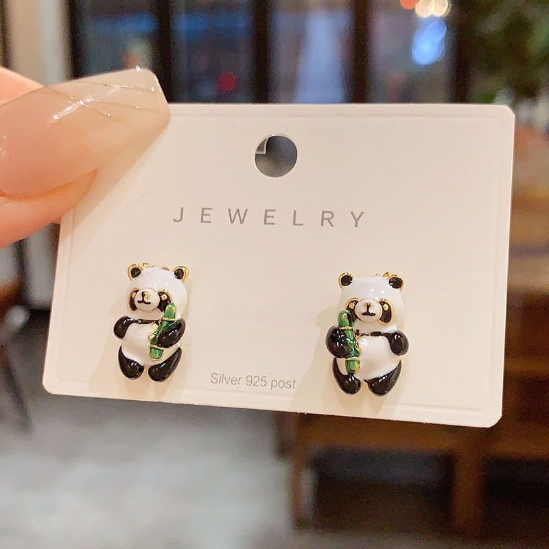 新款卡通熊猫耳钉女小众轻奢滴釉银针耳环设计感气质简约网红