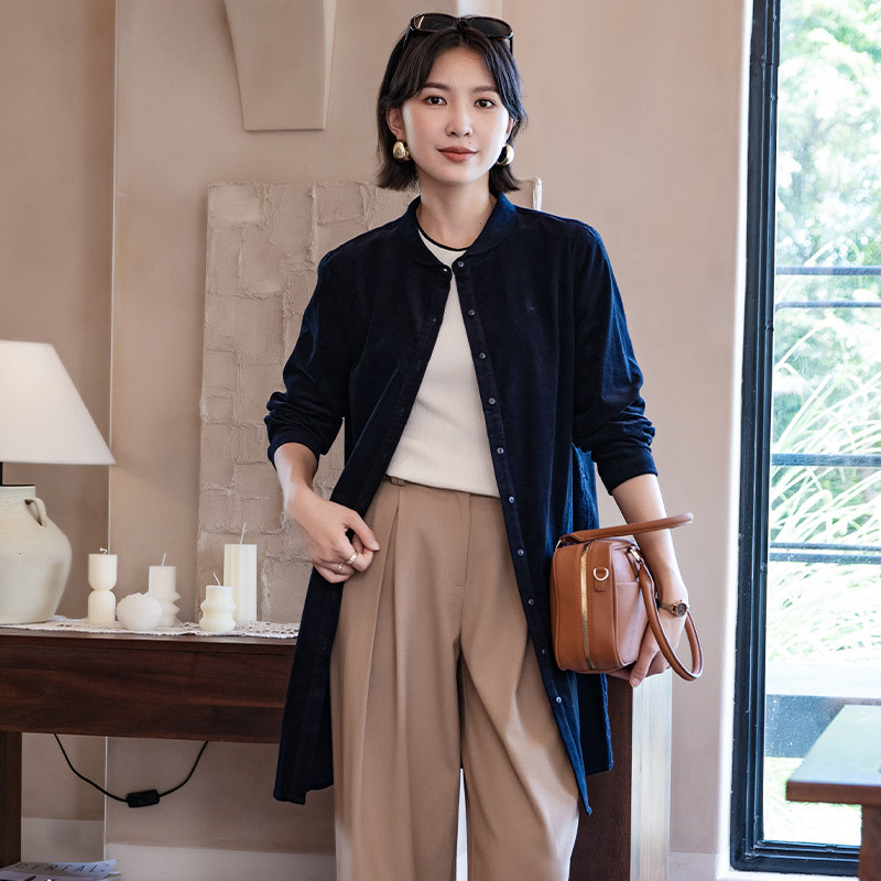 YUN韫春季通勤灯芯绒女衬衫外套