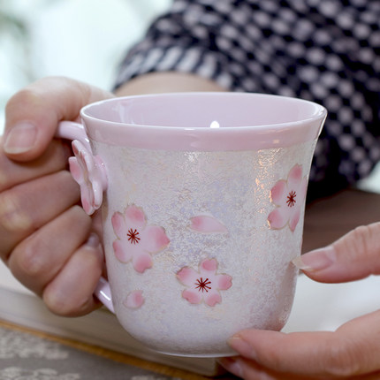 日本进口有田烧手绘樱花釉下彩马克杯日式粉色少女心早餐咖啡杯子