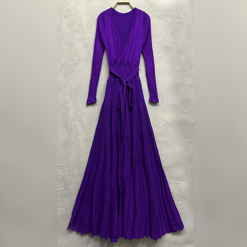 长袖宽松百搭长款套头A字连衣裙