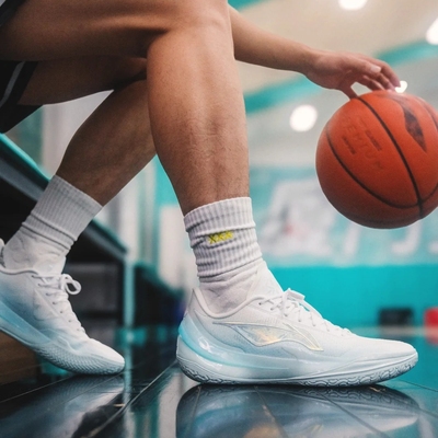 李宁男款利刃5v2篮球鞋团购