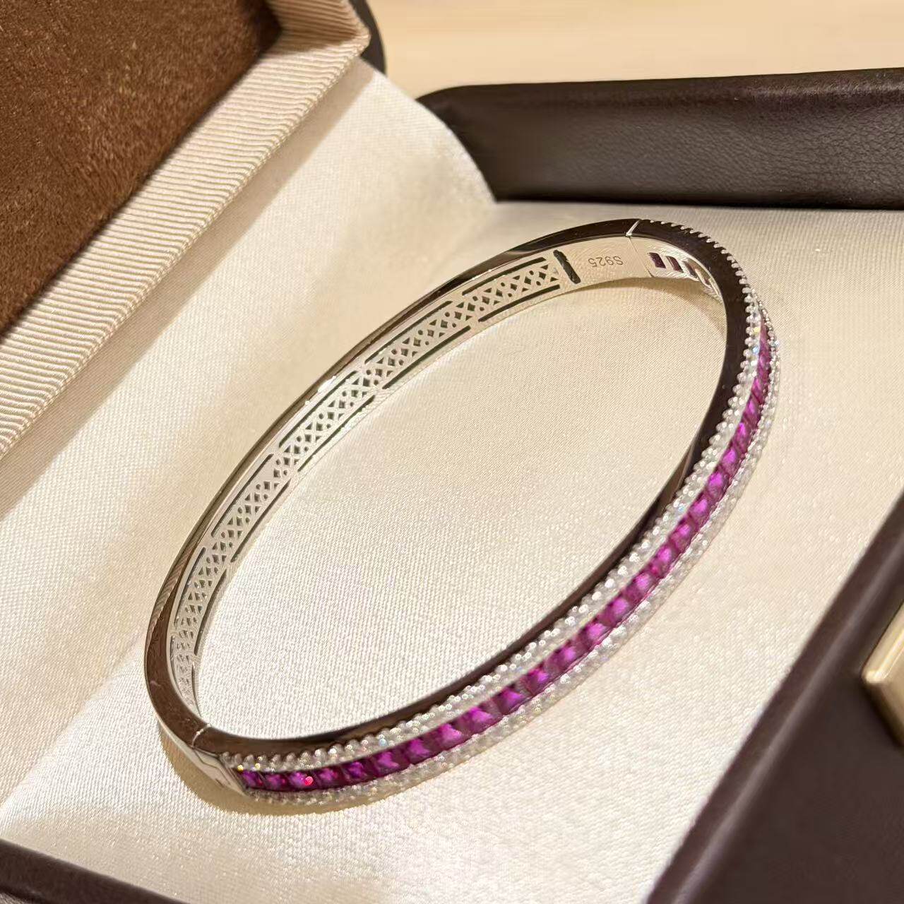 S925纯银 满钻镶嵌卢比卡粉钻手镯高级感爆闪精致显白