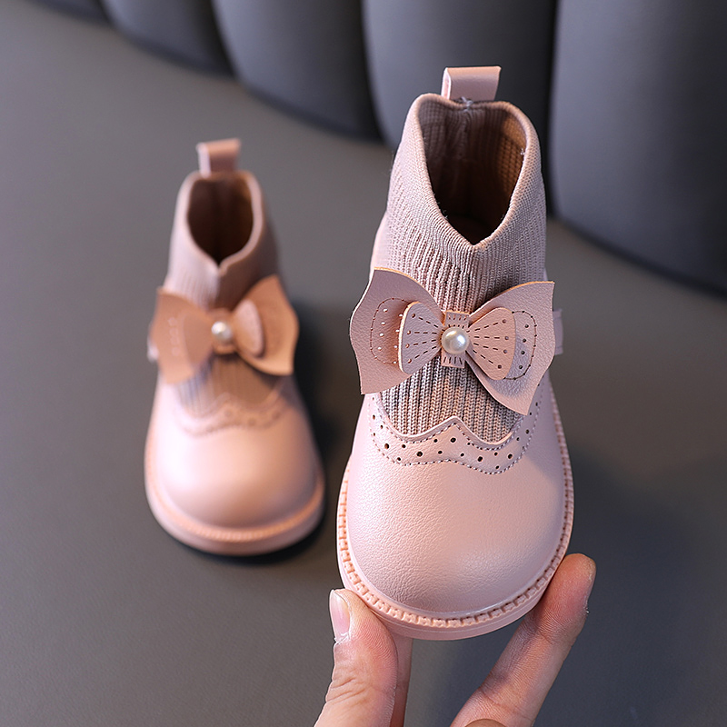 春秋款百搭蝴蝶结软底女童皮鞋