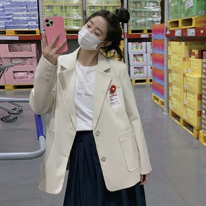 米白色秋季西装外套女韩版小个子2025新款设计感百搭流行上衣西服,女装西装,拾菱