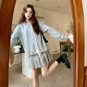 蕾丝系带灰色卫衣百褶裙套装女2025秋季甜美日系慵懒风减龄两件套图片