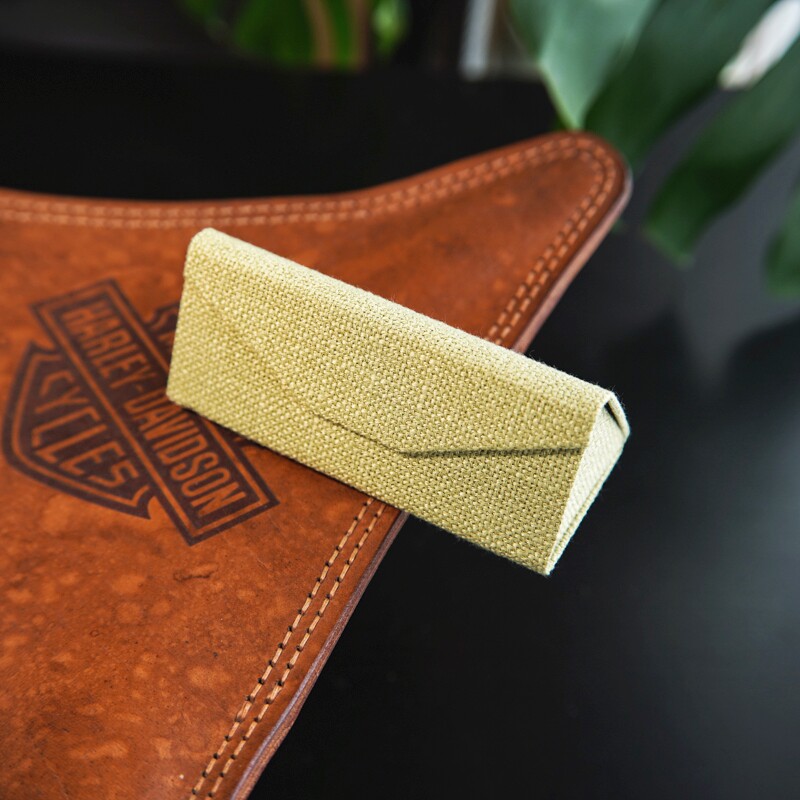 眼镜盒清新简约风文艺麻布折叠三角收纳盒便携抗压太阳镜盒高颜值