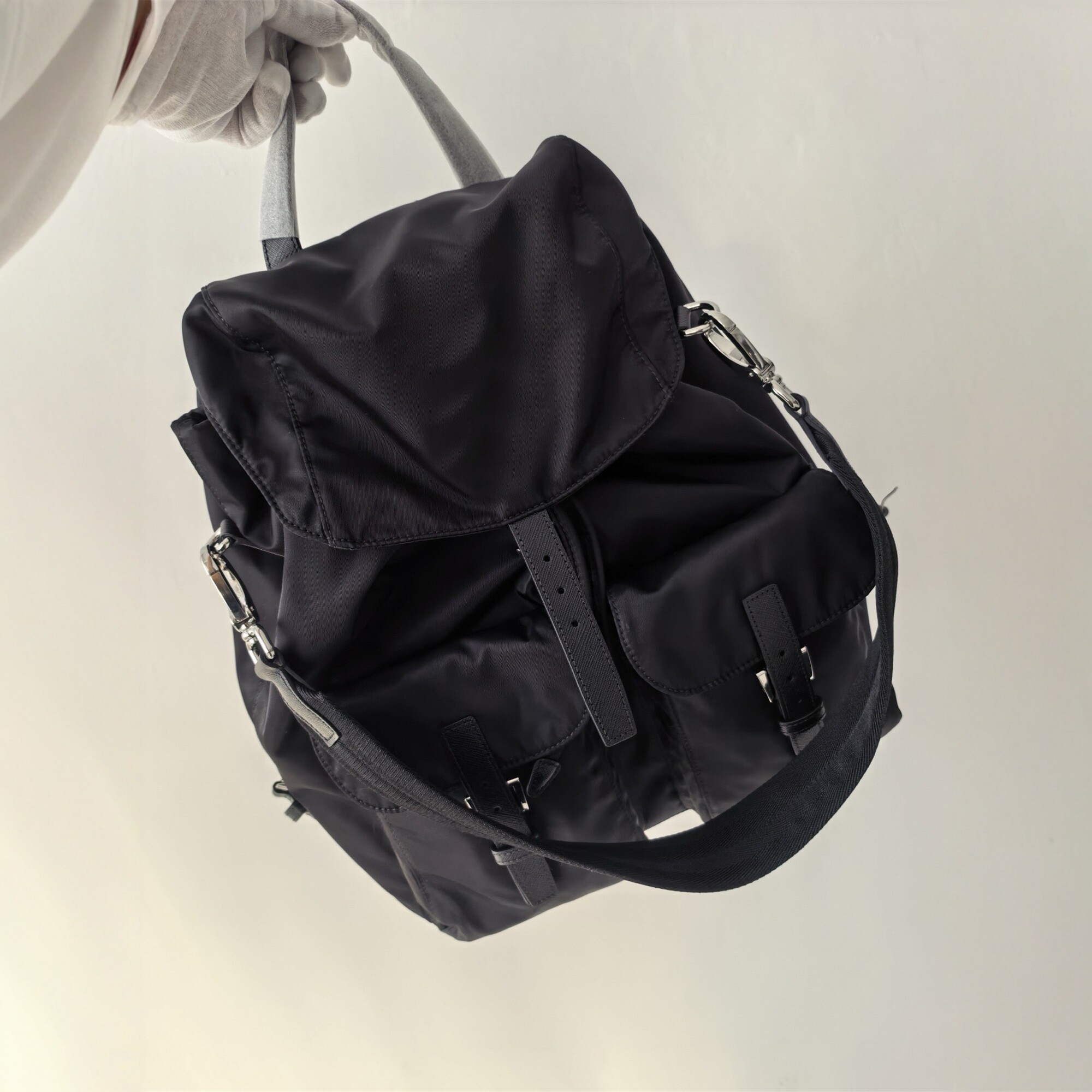 纯原单倒三角双肩包小辣椒背包防水手提单肩包通勤外出旅行包男女