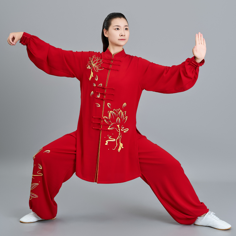 刺绣太极服女款修身绣花表演服