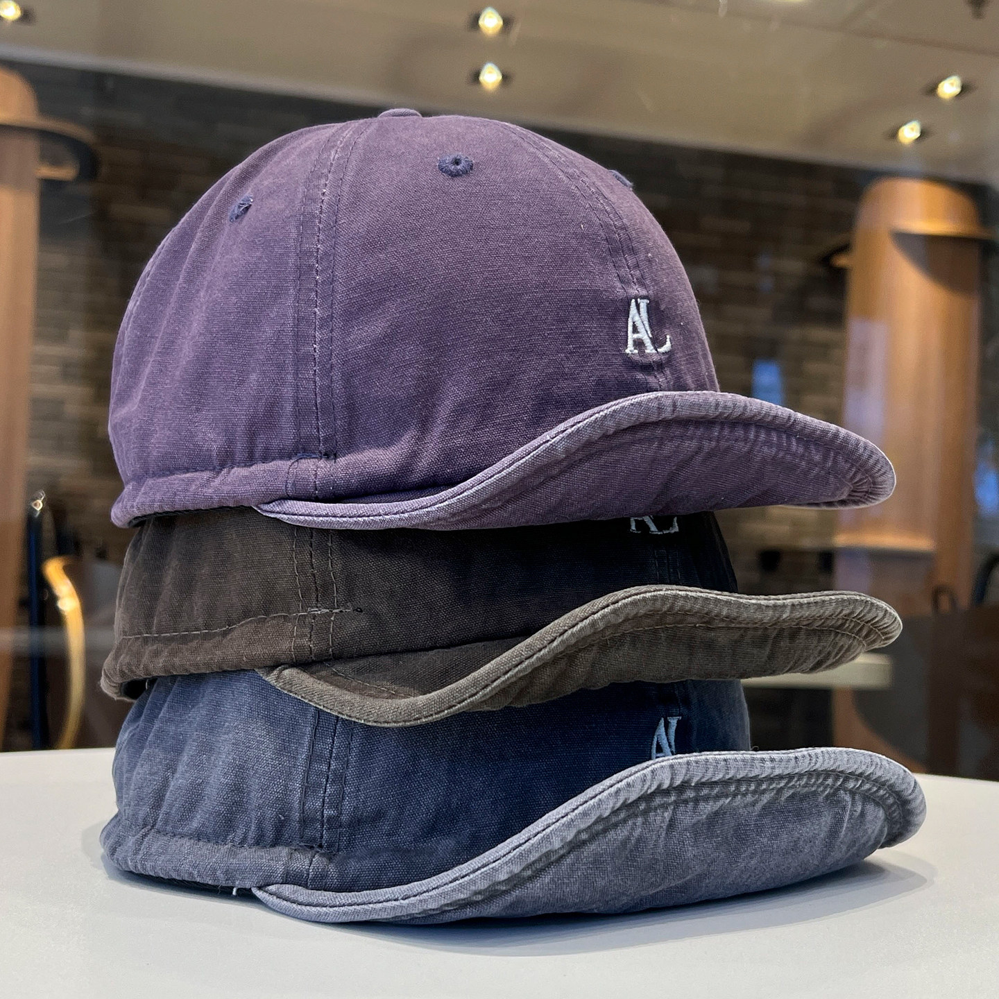 日系软檐鸭舌帽女夏季防晒短檐帽男大头围休闲棒球帽紫色工装帽子