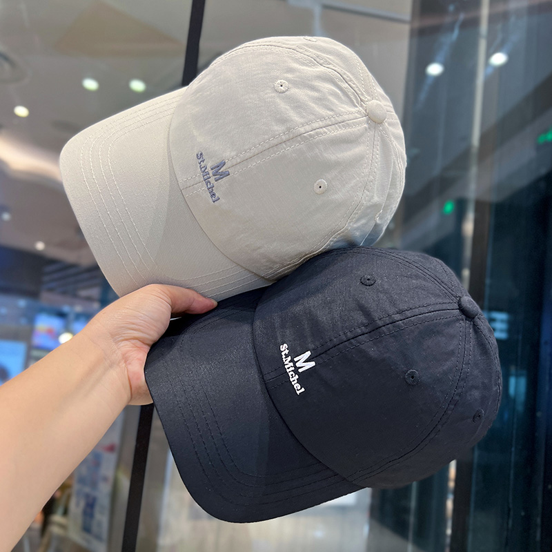 棒球帽鸭舌帽逛街休闲男女春夏秋
