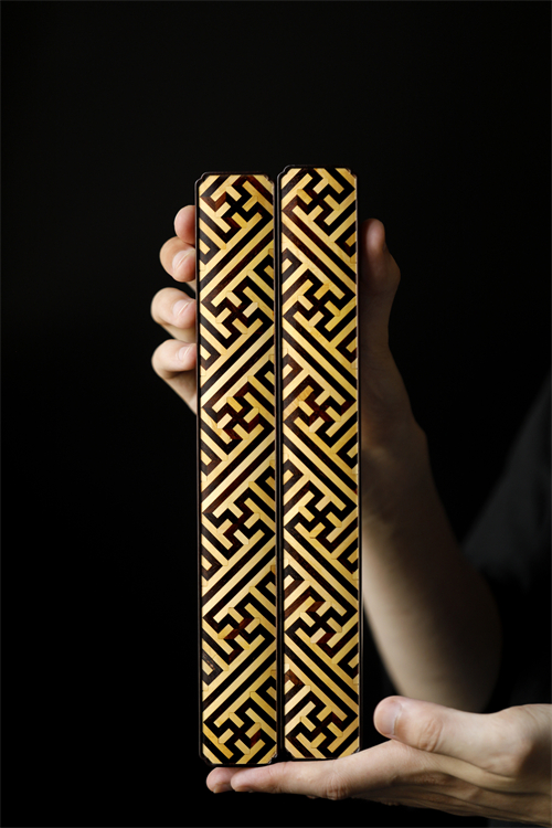 印度小叶紫檀镶嵌黄杨木万字不断纹镇尺一对榫卯工艺文玩收藏送礼