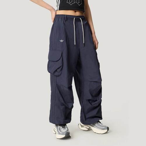 阿迪达斯三叶草女子26夏款工装风运动舒适休闲长裤KT3058 KT3059