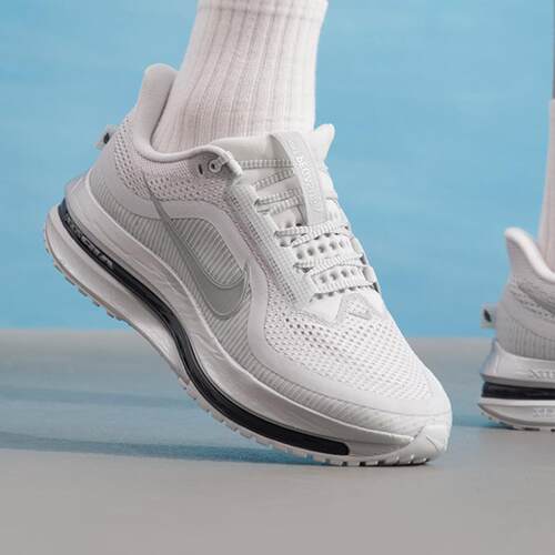 Nike/耐克新款正品2026男士鞋缓震回弹运动公路跑步鞋IR1229-001