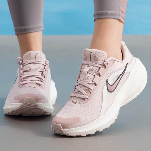 Nike/耐克女鞋2026年新款休闲时尚潮流运动训练跑步鞋IR1524-600