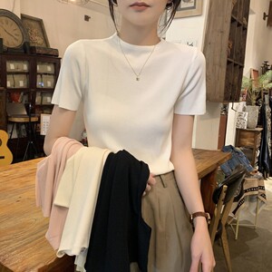 针织冰丝正肩短袖t恤女2024夏季新款紧身修身显瘦半高领体恤上衣