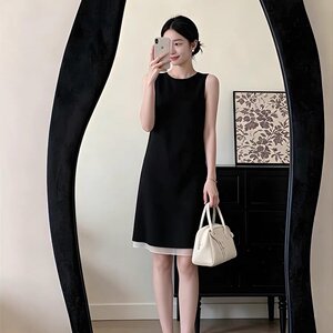 法式气质大方得体风连衣裙女2026年夏季新款时尚简约黑色无袖短袖