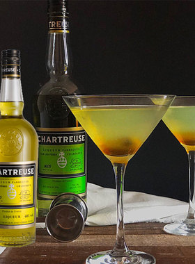 法国进口洋酒 Chartreuse Liqueur 查特绿香甜酒 黄利口酒 鸡尾酒