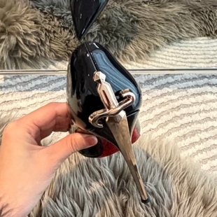 2026红底水钻高跟鞋女细跟不累脚黑色漆皮性感尖头单鞋