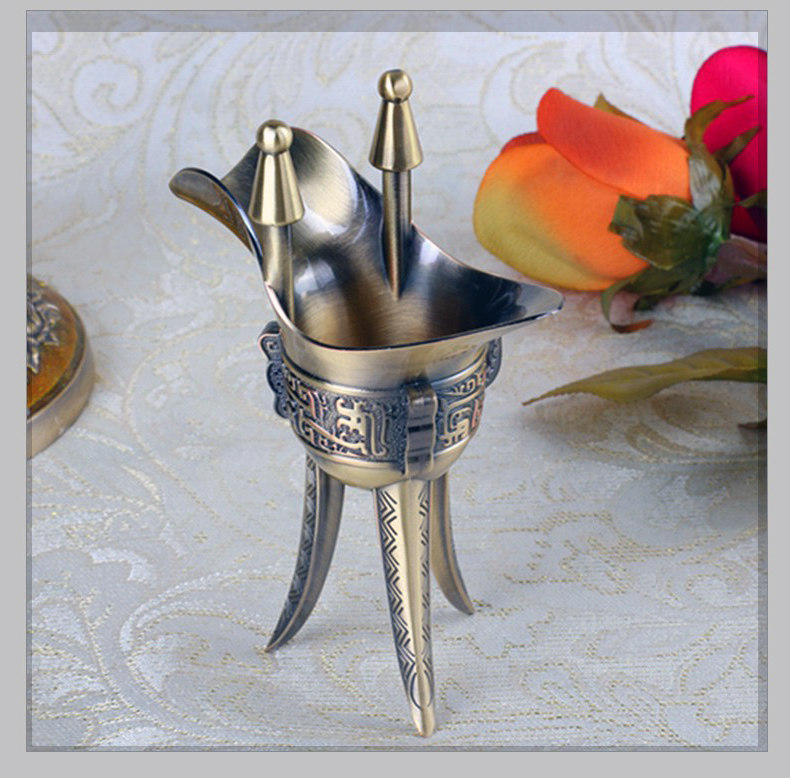 供佛酒杯古代帝王杯仿古宫廷高脚小酒杯关公用三角杯爵杯酒樽复古