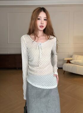 白色波点系带长袖t恤女2026夏季轻薄网纱内搭打底衫修身显瘦上衣