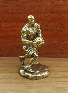 黄铜篮球运动员黑曼巴摆件纪念品