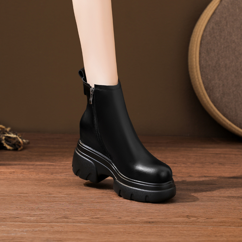 11.5cm秋冬新款小个子马丁靴