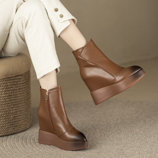 时尚 侧拉链短靴女12CM内增高棕色厚底百搭复古马丁靴 真皮秋冬新款