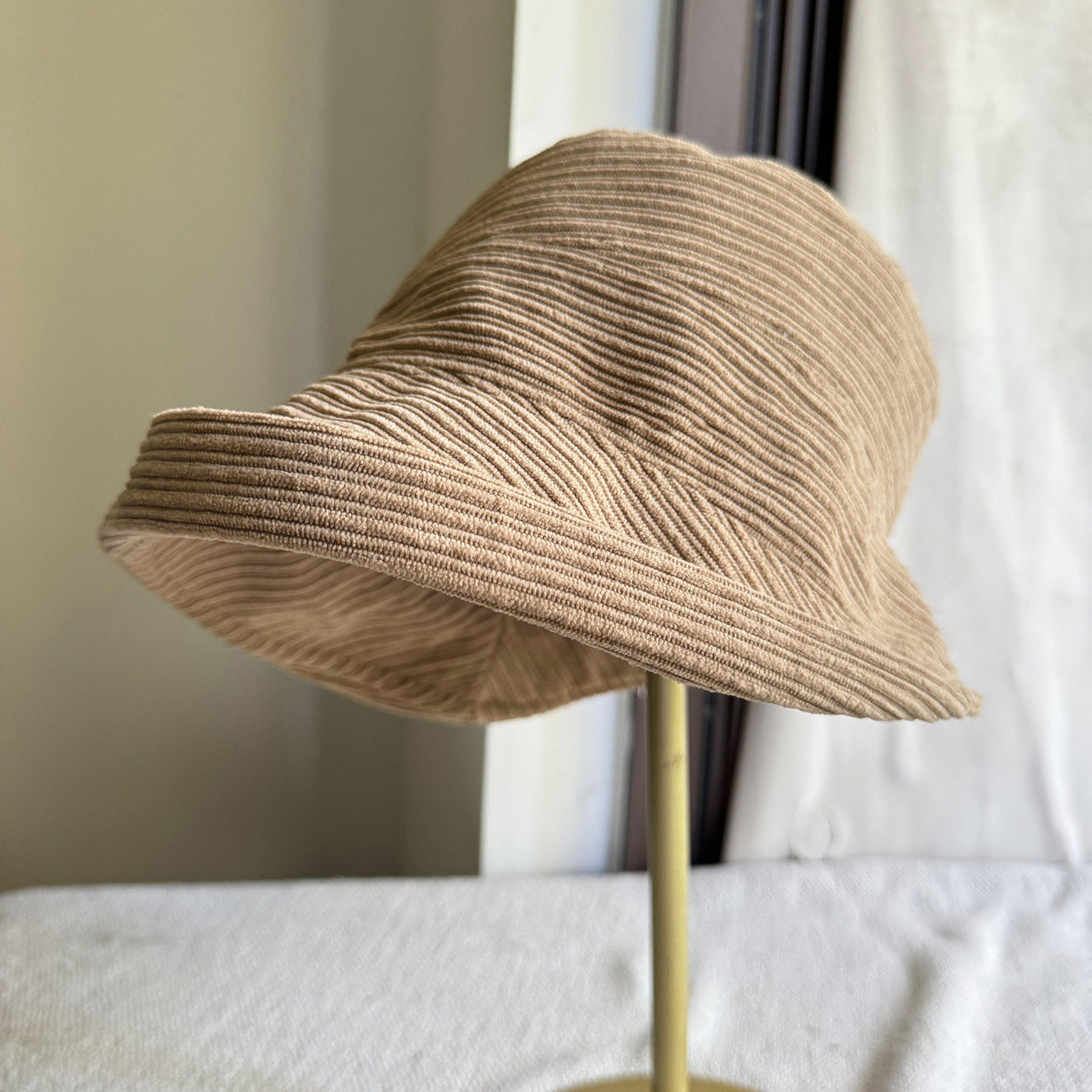 2025年出日本单秋款灯心绒渔夫帽子女时尚复古百搭盆帽可折叠遮阳