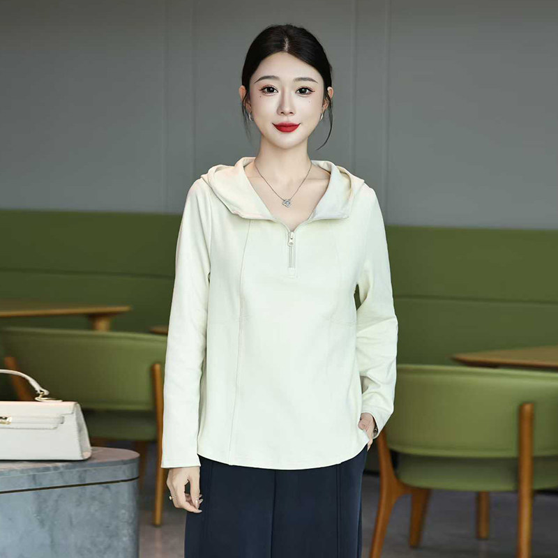 天娇一生水春装新款连帽打底衫女T恤休闲大码女装短款上衣25897