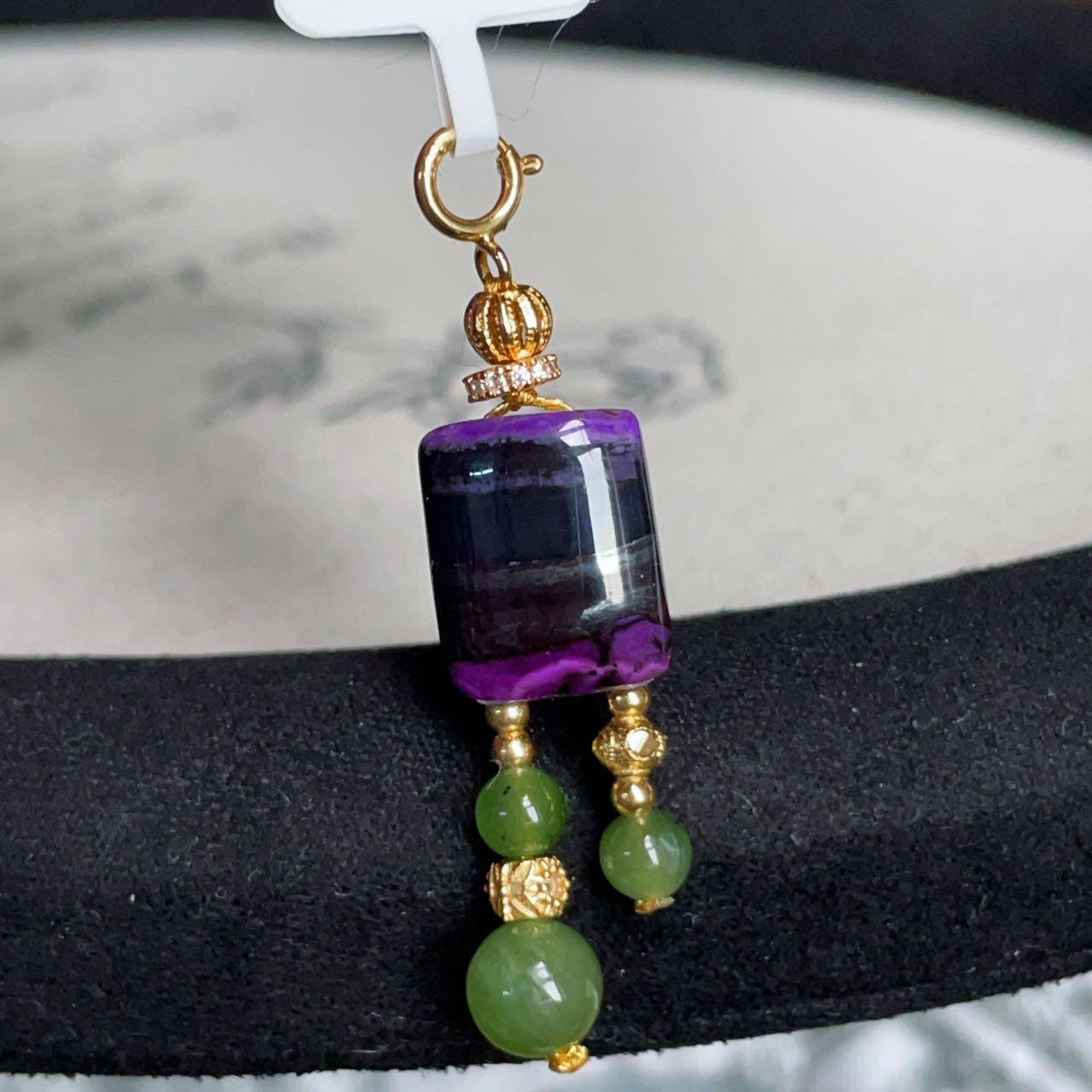 南非舒俱来丝绒牌牌碧玉滴溜吊坠/s925（漫游）AZB12435