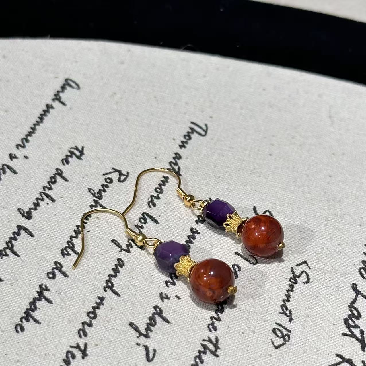 南非舒俱来凝胶皇家紫钻切火焰南红圆珠耳钩S925（叶焰）AZB10304