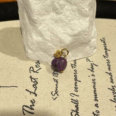 南非舒俱来屁桃皇家紫吊坠s925（长庚）AZB8844