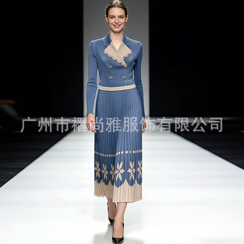 厂家直供春季时尚新款百褶印花钉珠翻领气质大码女式连衣裙新潮