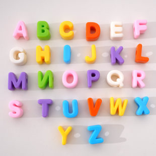 翠绿色亚克力大孔字母串珠DIY编织手机链材料伞绳背包挂件钥匙扣