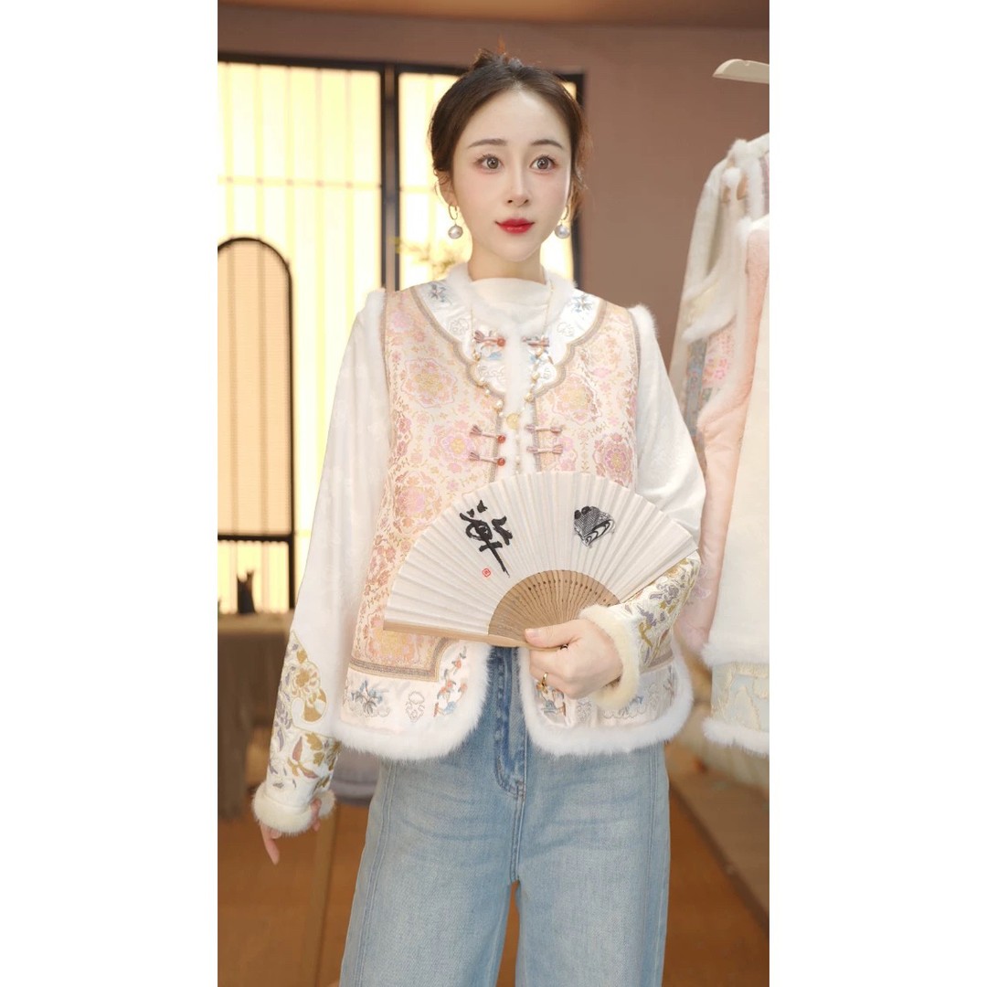 新中式国风夹棉马甲女秋冬款时尚毛边洋气宝相花气质百搭加厚背心