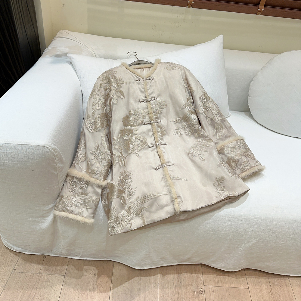 2025秋冬季新中式国风重工刺绣中长款棉衣外套女装高级感百搭棉服