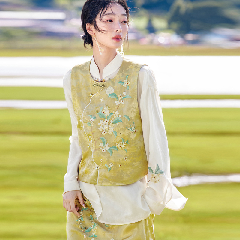 2025春秋季新中式国风重工刺绣马甲女高级感轻奢气质百搭马夹背心