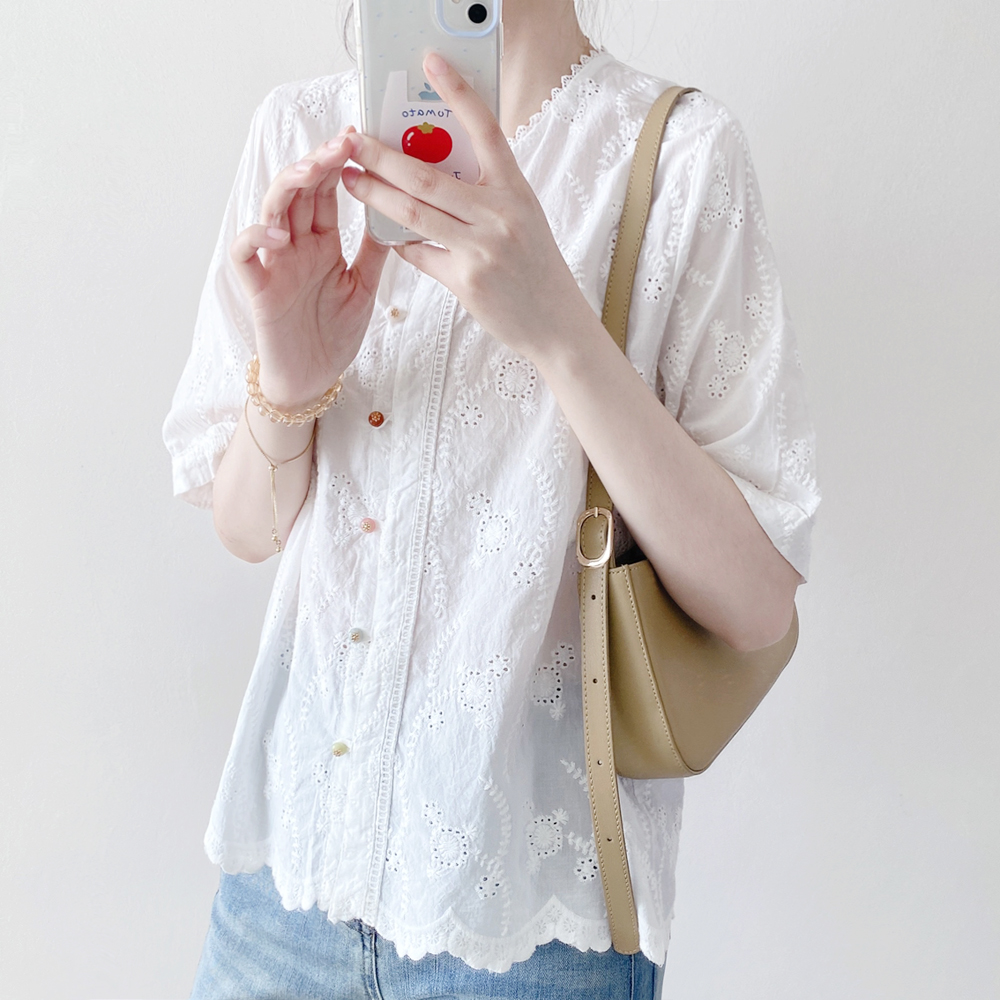 夏季薄款V领纯棉刺绣女短袖衬衣休闲文艺百搭柔软上衣森系衬衫