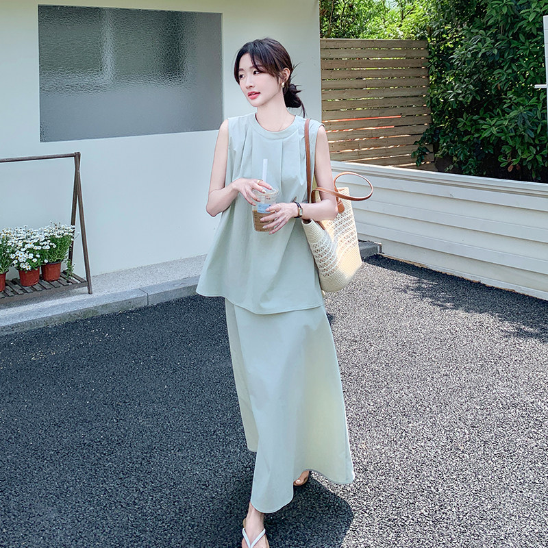浅绿色褶皱背心套装裙女2025夏季法式设计感宽松显瘦半身裙两件套,商品下架区,浙宝228
