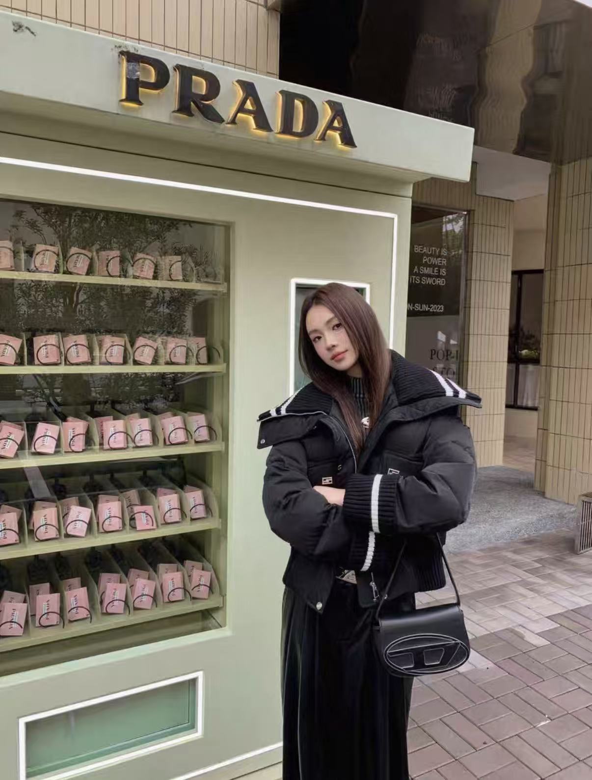 【肯豆针织拼接大翻领羽绒服】2025新款韩版洋气小个子90白鸭绒