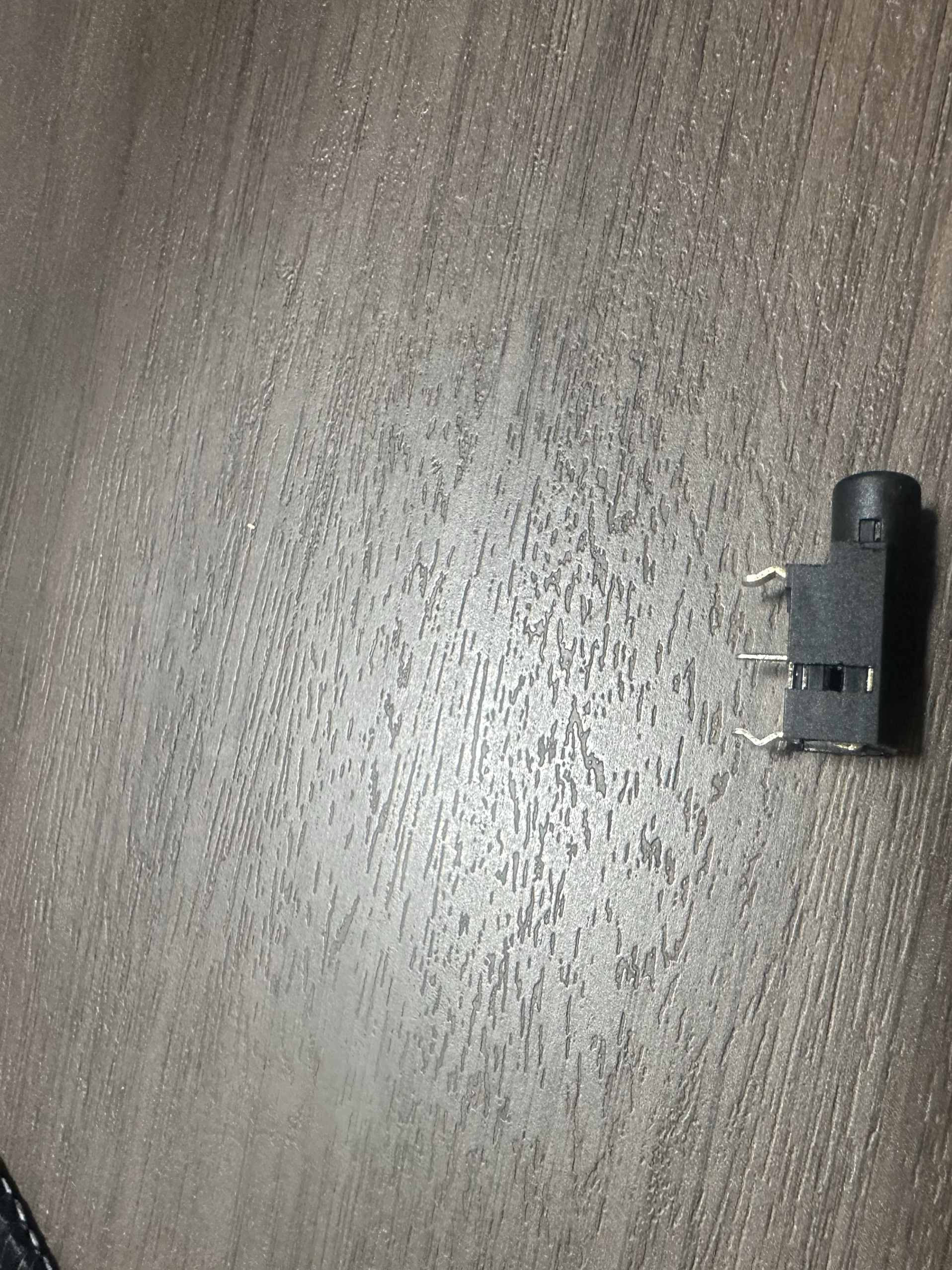 先锋打碟机控制器小的耳机孔