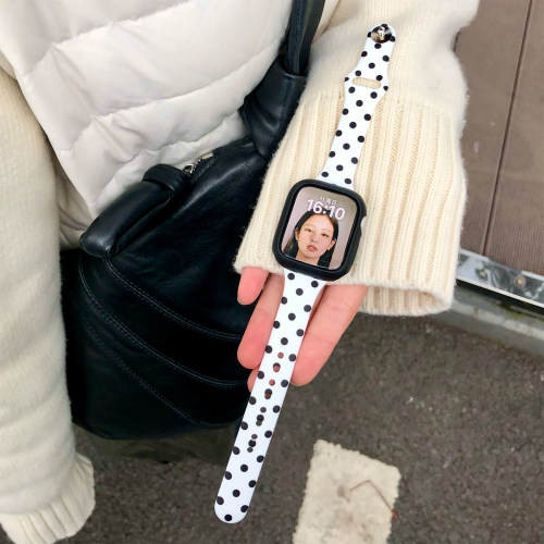 康康的原创韩系白色波点硅胶适用iwatch11苹果手表applewatch表带