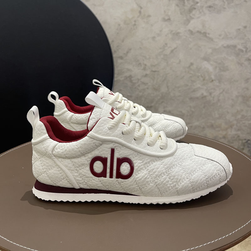 2026新款欧洲站男鞋复古阿甘鞋刺绣皮面平底轻便板鞋软底低帮鞋子,流行男鞋,休闲板鞋,淘宝优惠券,粉丝福利购,淘宝优惠卷