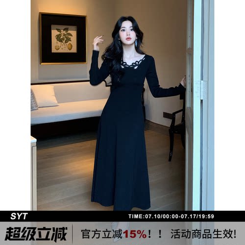 SYT自制黑色花朵镂空针织连衣裙