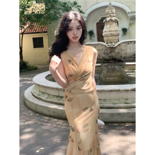 V领挂脖背心 SYT自制 女气质无袖 印花网纱套装 飘逸鱼尾半身裙 法式