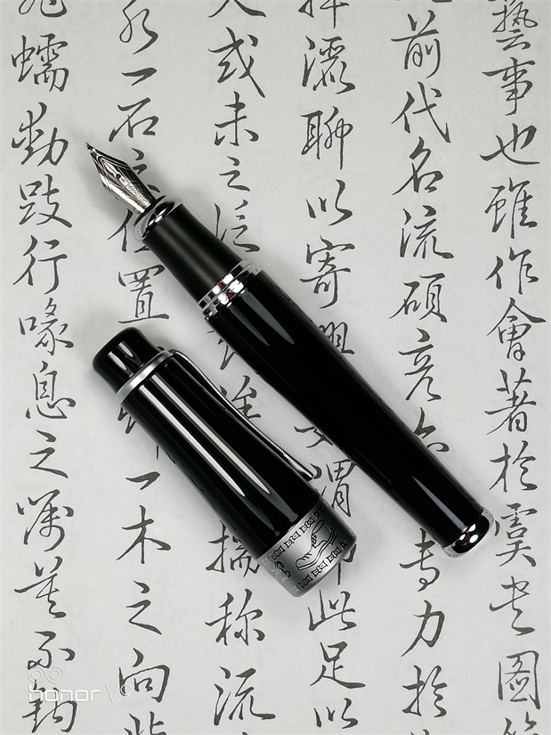 极易出锋顺滑练字钢笔纯手工打磨