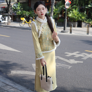 柿小兔新中式旗袍冬装2025新款加绒加厚马甲两件套冬季保暖女黄色