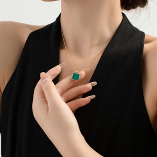 Lucky 绿孔雀石玛瑙项链氛围感单品设计师锁骨链