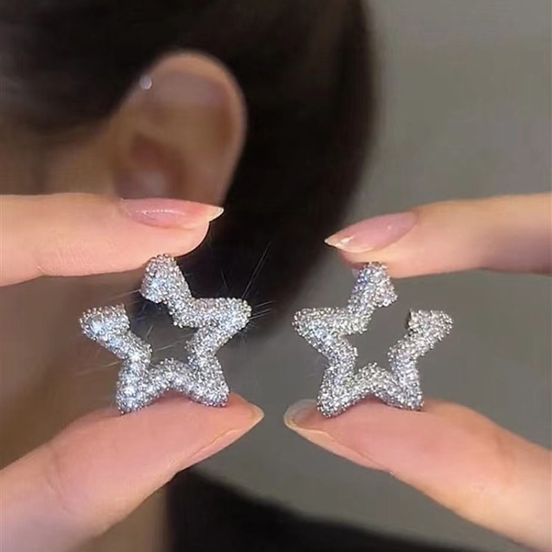Open Star Design Earrings Female Sparkling Inlaid Earrings