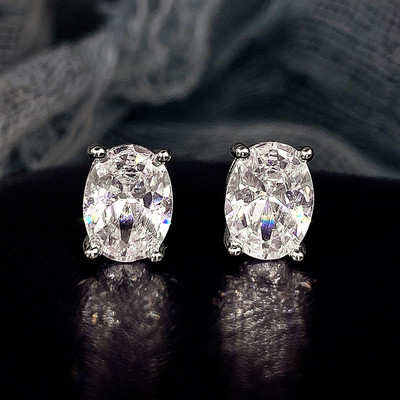 Special Earrings Bright Four-claw Single Diamond Earrings